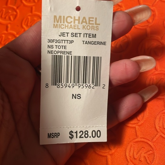 Michael kors jet set tote in tangerine . - Picture 5 of 5